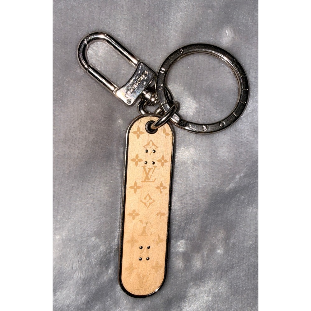 Louis Vuitton Skateboard Bag Charm Key Holder Silver Monogram MP3135